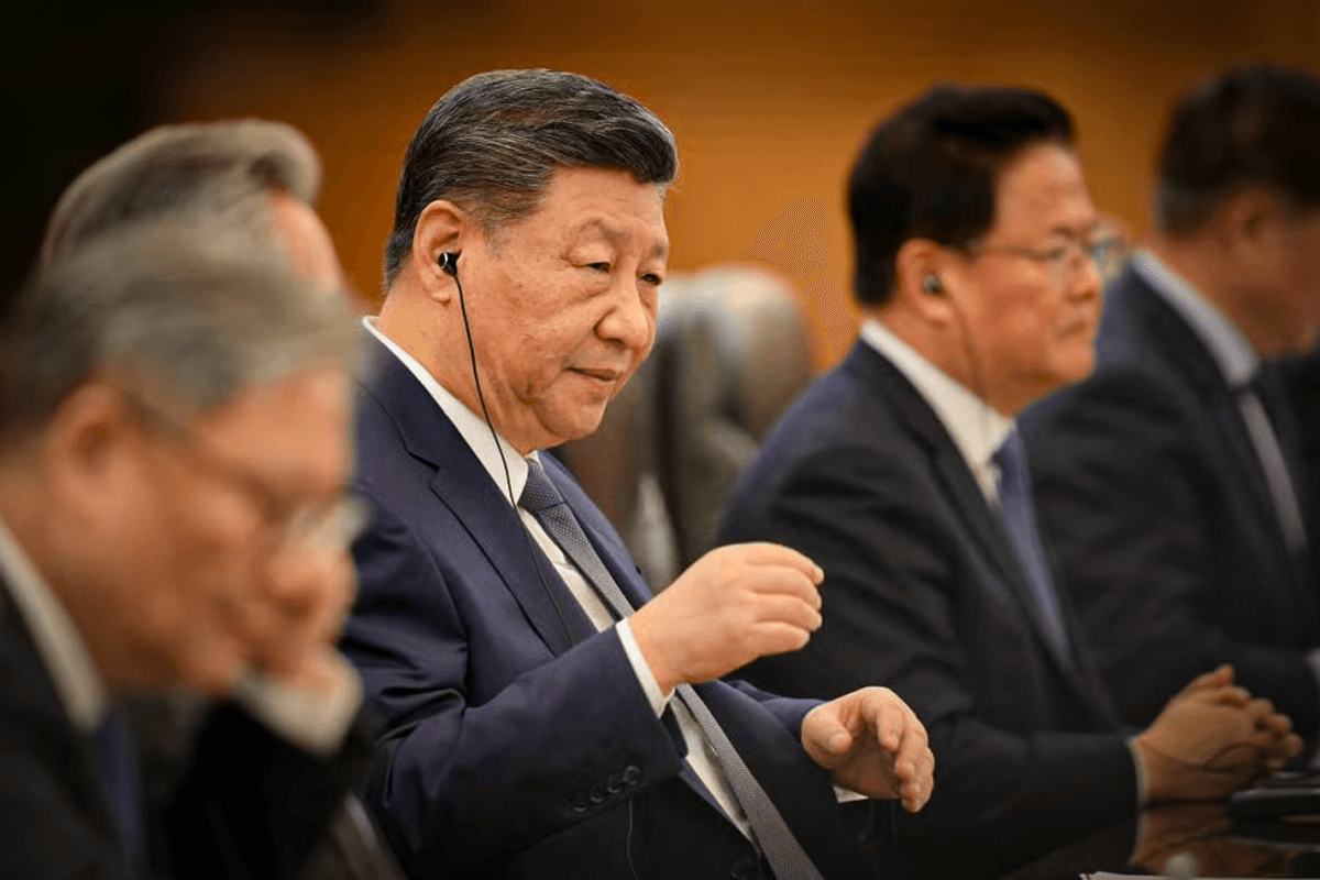 China Bate Meta de Crescimento de 5% para 2025 Apesar das Tarifas
