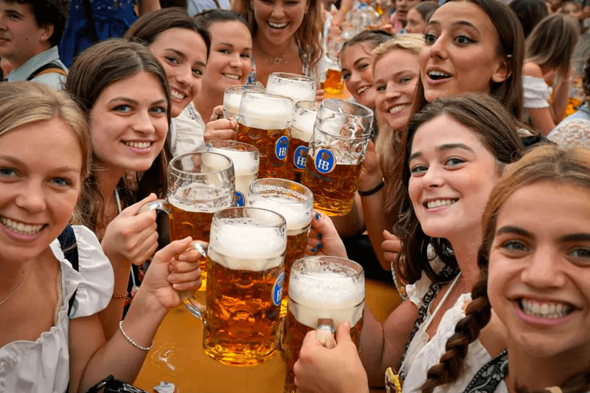 Geração Z acirra crise histórica na indústria do álcool, provocando perdas de US$ 830 bilhões